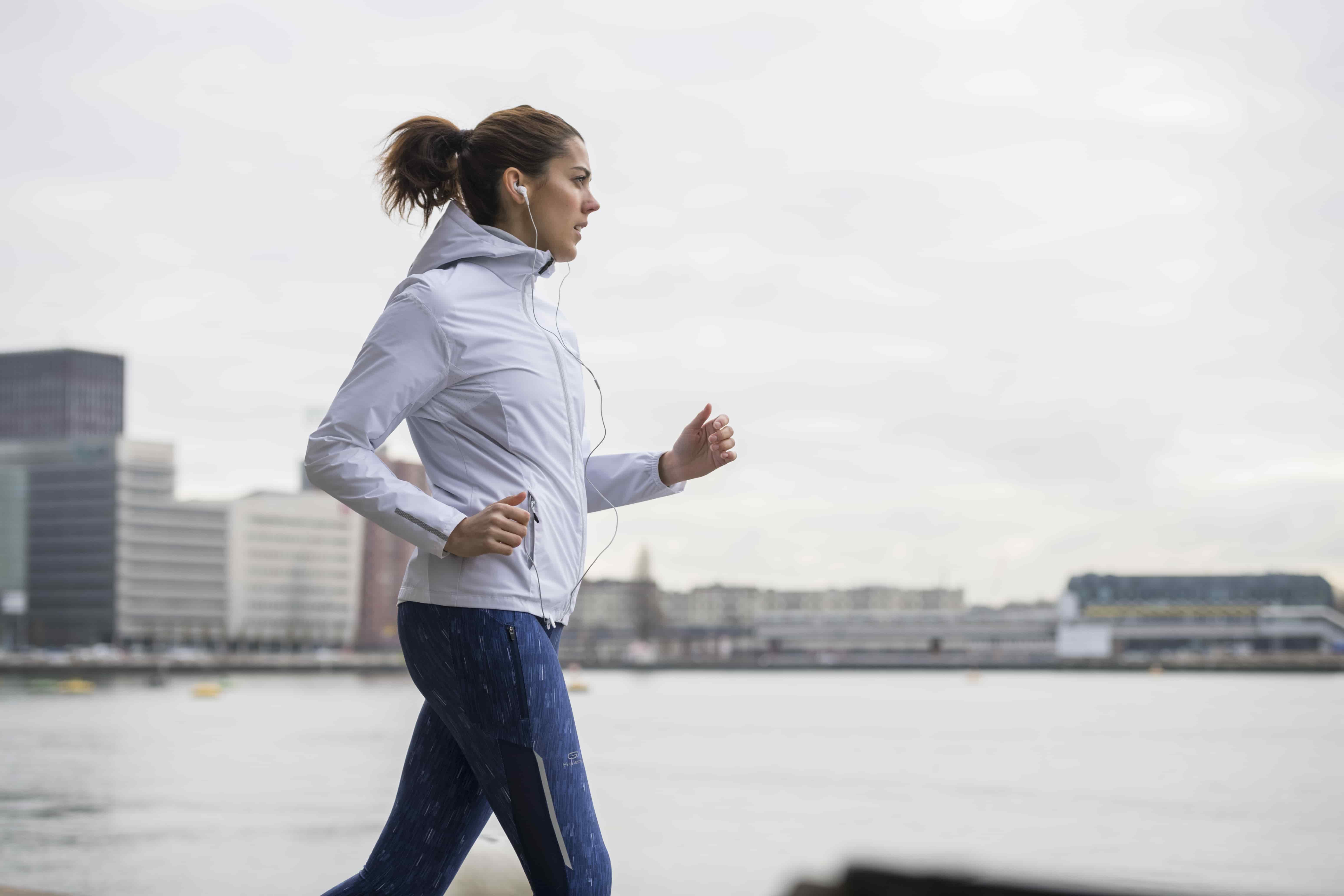 Must have rain gears while running in monsoon Blog Decathlon